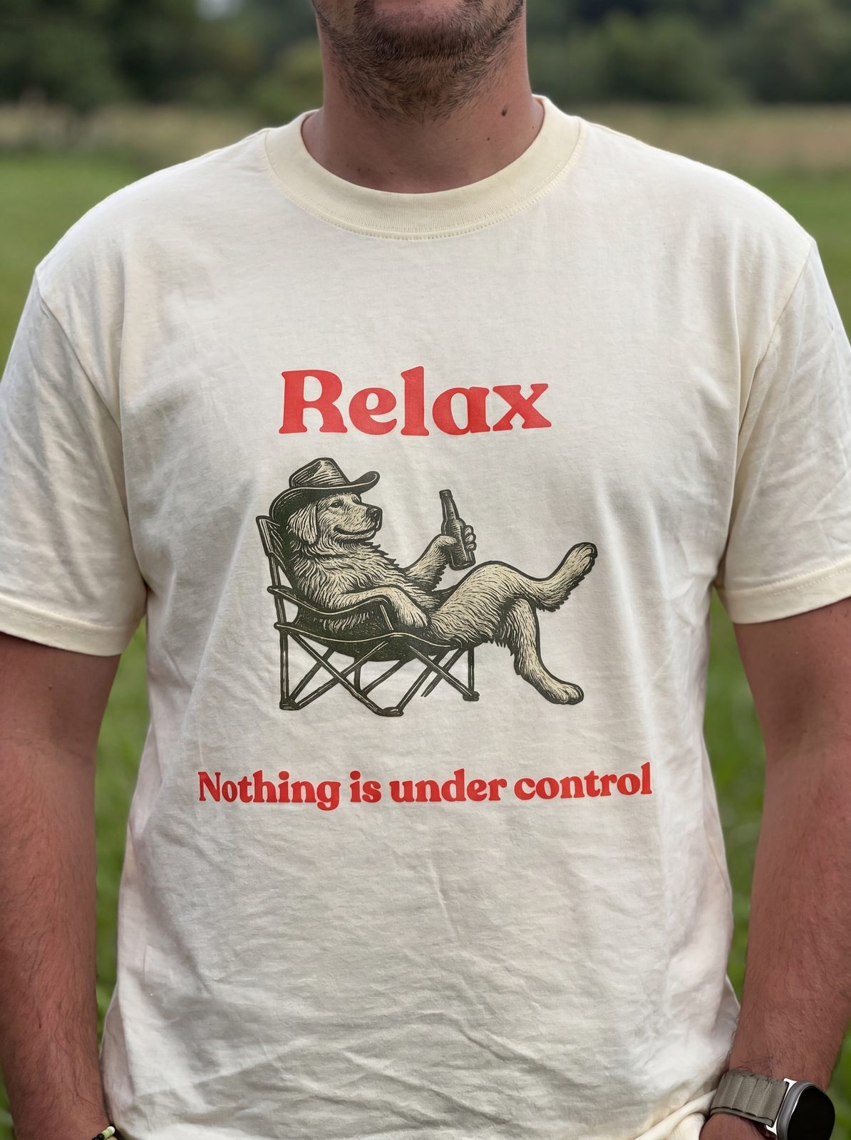T-shirt Relax — frente, em modelo masculino